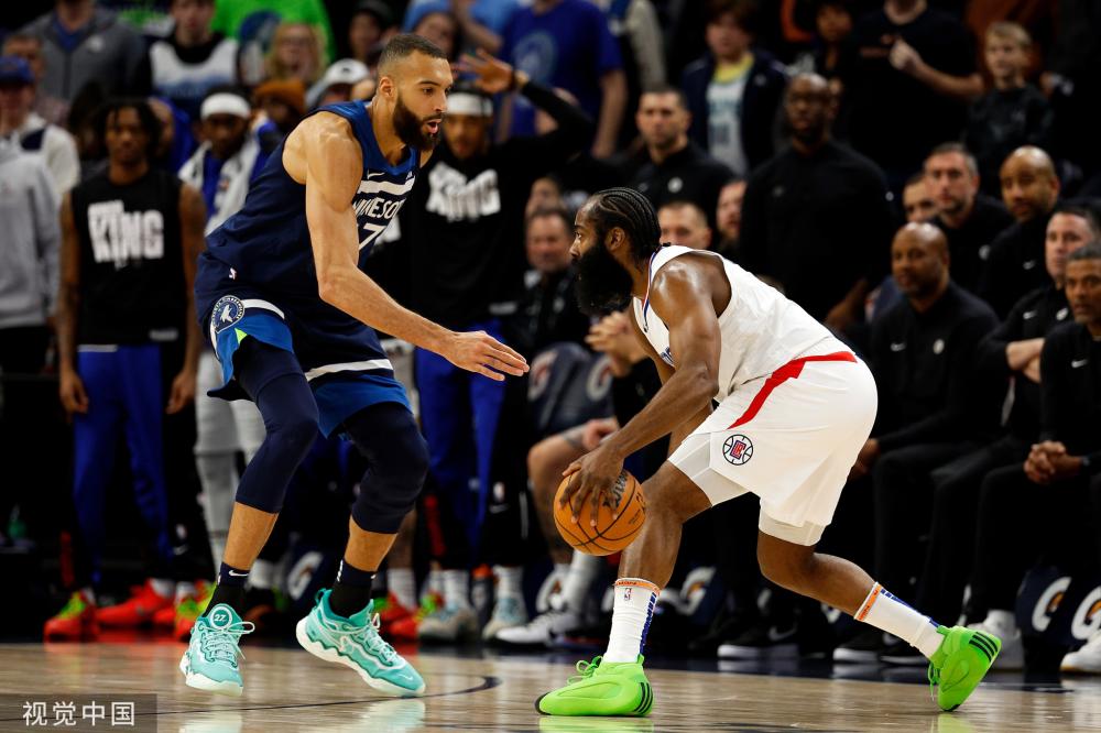 碰撞的周末 碰撞的周末